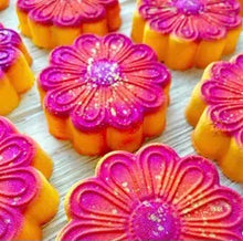 Load image into Gallery viewer, Bath Bombs (assorted varieties)
